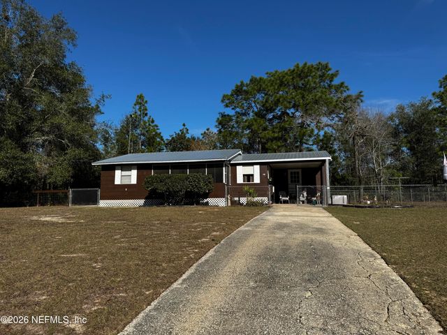 130 ADRIAN Avenue, Interlachen, FL 32148