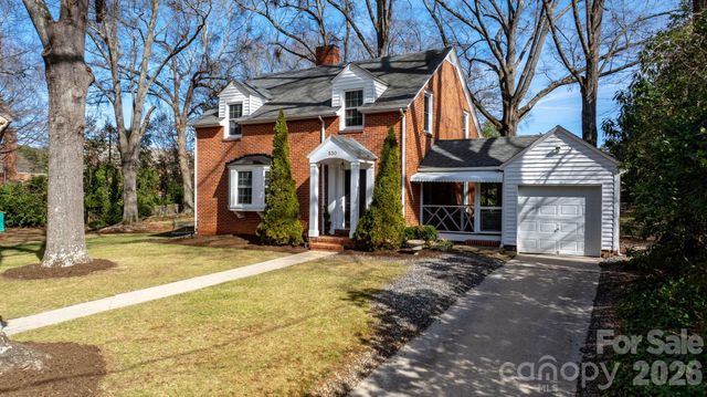 530 7th Street NW, Hickory, NC 28601