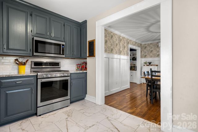 530 7th Street NW, Hickory, NC 28601