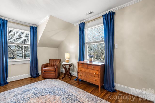 530 7th Street NW, Hickory, NC 28601