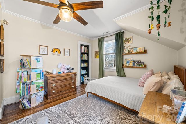 530 7th Street NW, Hickory, NC 28601