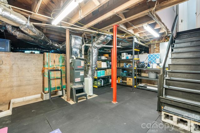 530 7th Street NW, Hickory, NC 28601