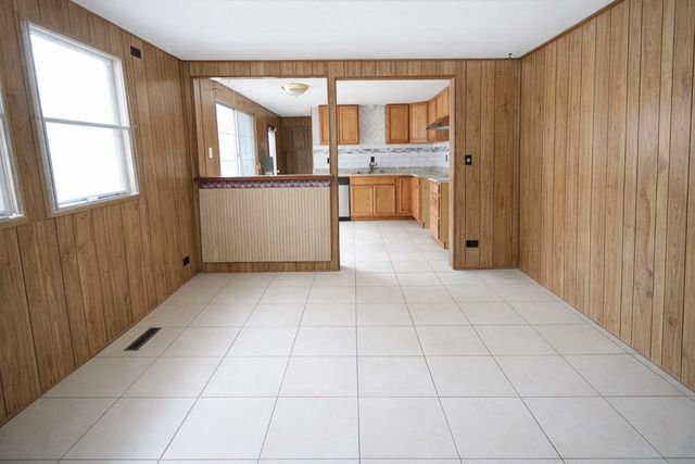 443 N Doris, Wichita, KS 67212