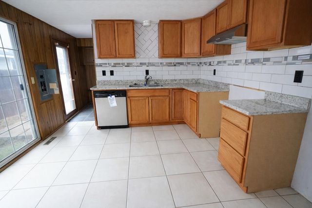 443 N Doris, Wichita, KS 67212