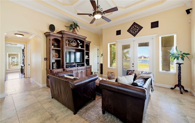 8401 Lago Vista Dr, Corpus Christi, TX 78414