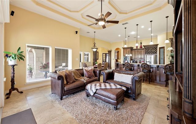 8401 Lago Vista Dr, Corpus Christi, TX 78414