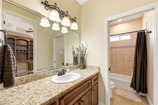 8401 Lago Vista Dr, Corpus Christi, TX 78414
