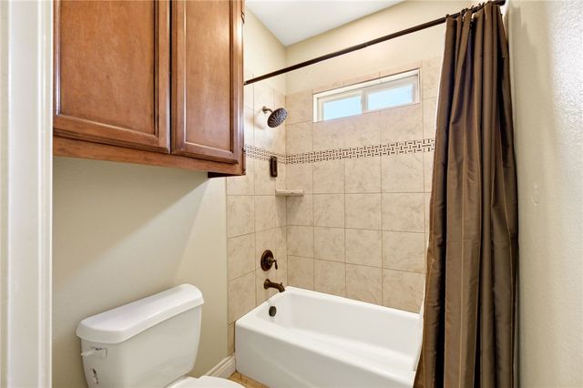 8401 Lago Vista Dr, Corpus Christi, TX 78414