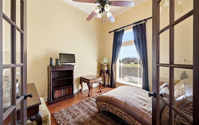 8401 Lago Vista Dr, Corpus Christi, TX 78414