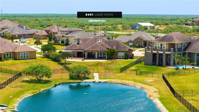 8401 Lago Vista Dr, Corpus Christi, TX 78414