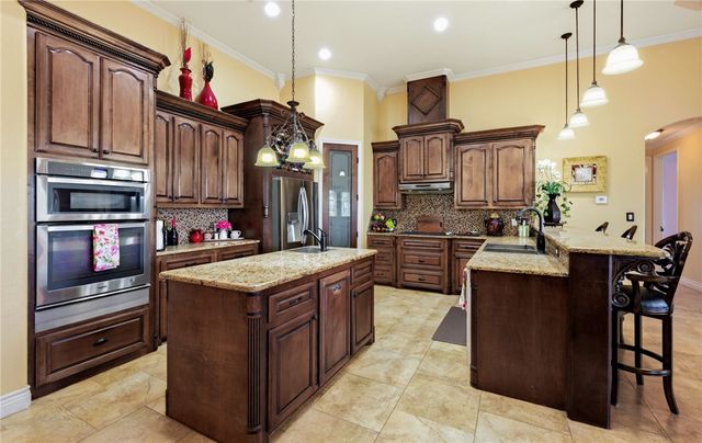 8401 Lago Vista Dr, Corpus Christi, TX 78414