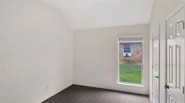 1106 Eastbrook Drive, Glenn Heights, TX 75154