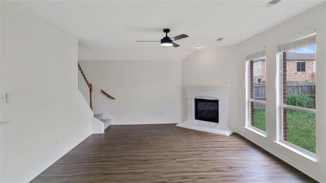 1106 Eastbrook Drive, Glenn Heights, TX 75154