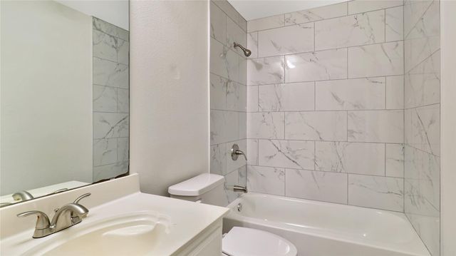 1106 Eastbrook Drive, Glenn Heights, TX 75154