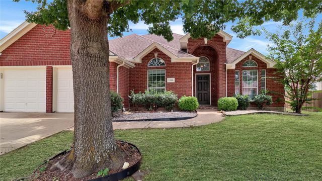 1106 Eastbrook Drive, Glenn Heights, TX 75154