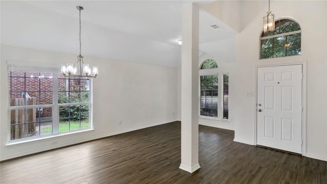 1106 Eastbrook Drive, Glenn Heights, TX 75154