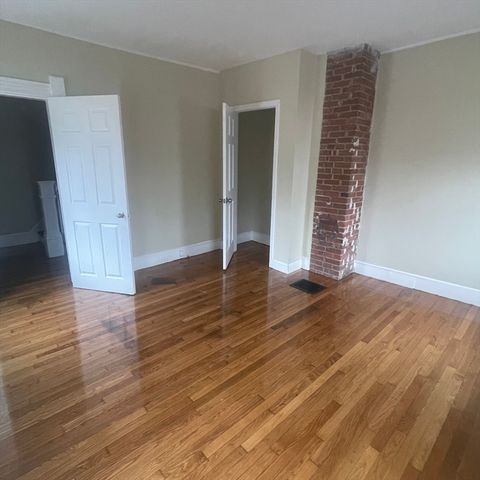 31 Mount Prospect St 1, Bridgewater, MA 02324