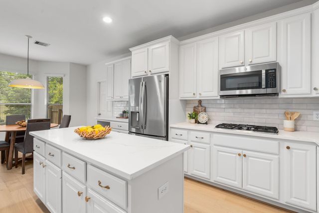 55 W Matisse Meadow Court, The Woodlands, TX 77382