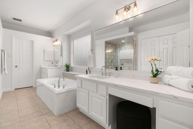 55 W Matisse Meadow Court, The Woodlands, TX 77382