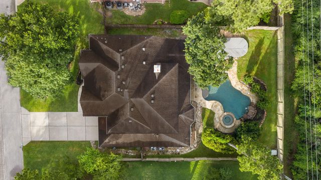 55 W Matisse Meadow Court, The Woodlands, TX 77382