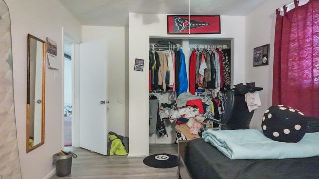 7818 Smokey Wood Lane, Houston, TX 77086