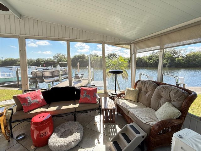 622 MOUNT OAK AVENUE NE 733, St Petersburg, FL 33702