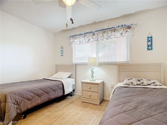 180 TURTLE LAKE CT 103, Naples, FL 34105