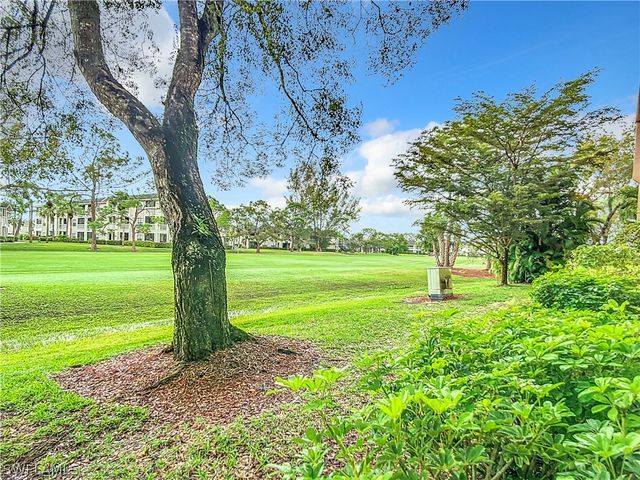 180 TURTLE LAKE CT 103, Naples, FL 34105