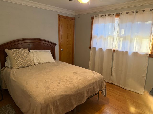 8037 Natchez Avenue, Burbank, IL 60459