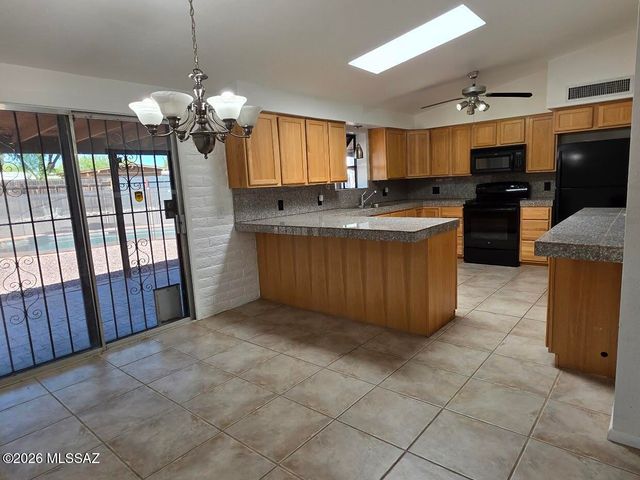 2356 W Ian Place, Tucson, AZ 85741
