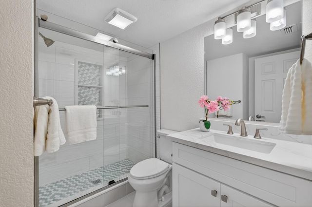 19 White Stone Ct, Elk Grove, CA 95758