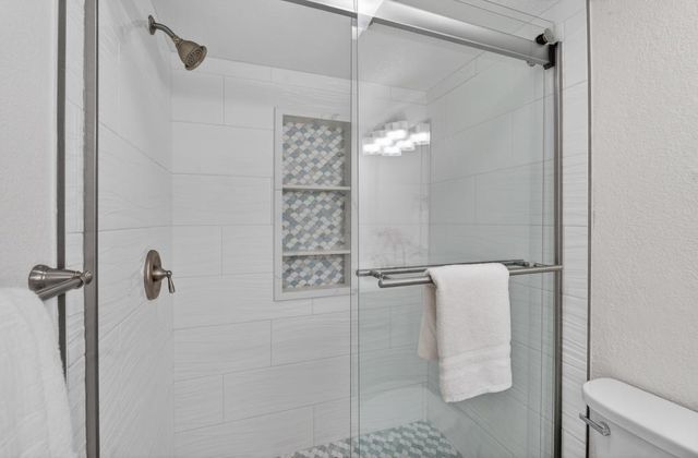 19 White Stone Ct, Elk Grove, CA 95758