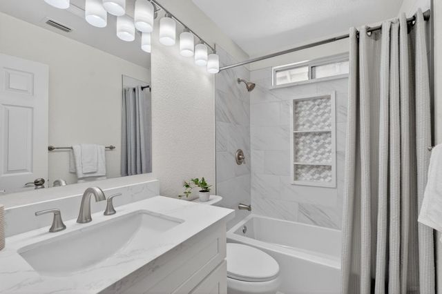 19 White Stone Ct, Elk Grove, CA 95758