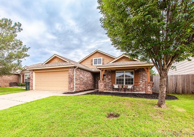 10709 N 153rd East Avenue E, Owasso, OK 74055