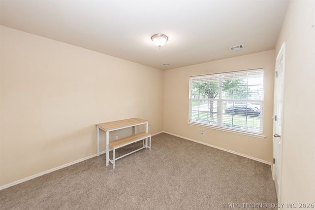 10709 N 153rd East Avenue E, Owasso, OK 74055