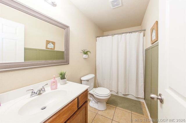 10709 N 153rd East Avenue E, Owasso, OK 74055