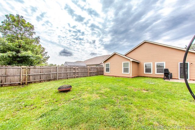 10709 N 153rd East Avenue E, Owasso, OK 74055