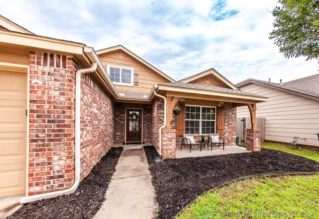 10709 N 153rd East Avenue E, Owasso, OK 74055