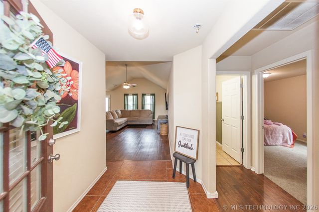 10709 N 153rd East Avenue E, Owasso, OK 74055