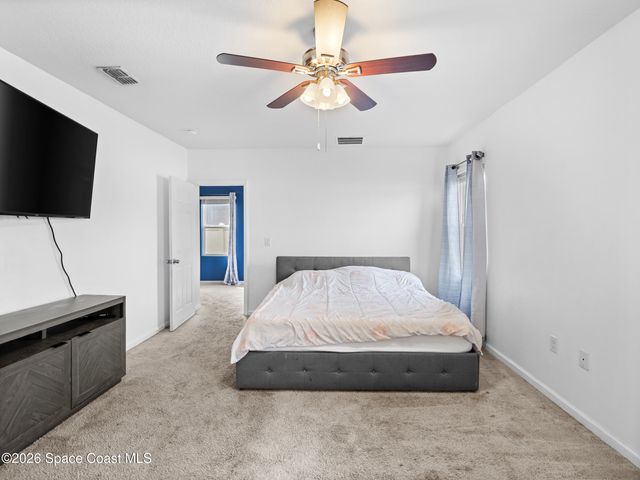 275 Guinevere Drive SW, Palm Bay, FL 32908