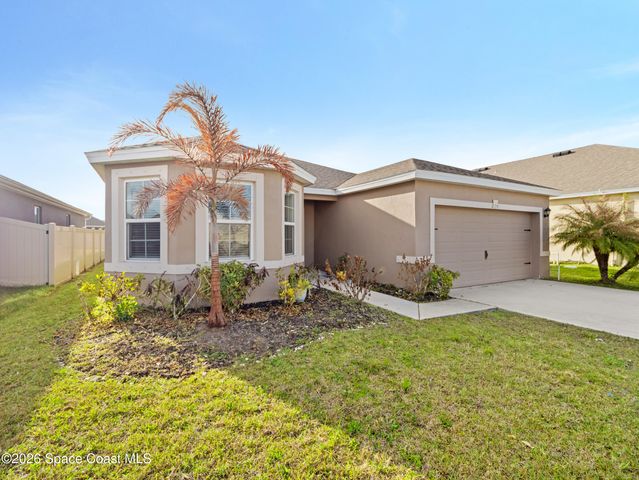 275 Guinevere Drive SW, Palm Bay, FL 32908