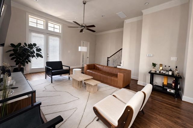 2318 Hutchins Street, Houston, TX 77004