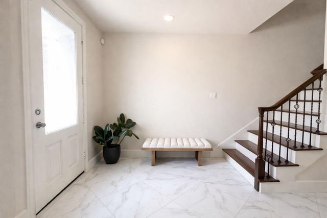 2318 Hutchins Street, Houston, TX 77004