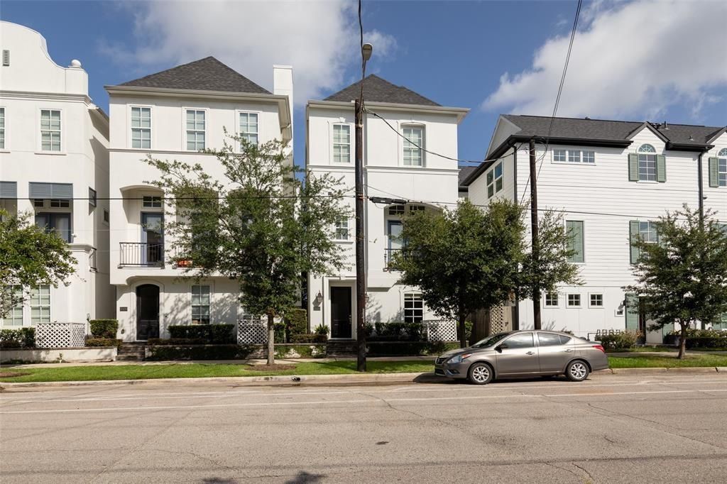 2318 Hutchins Street, Houston, TX 77004