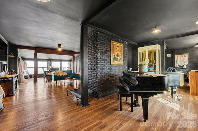 5475 Pine Ridge Drive, Connelly Springs, NC 28612