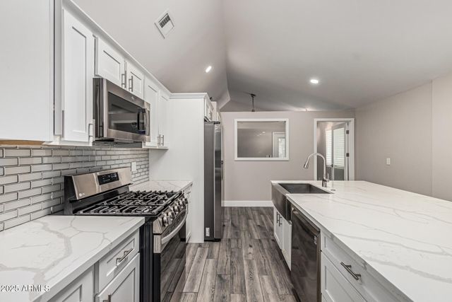 535 W 15TH Street, Tempe, AZ 85281