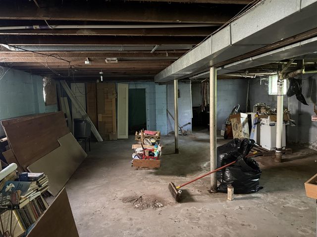 15361 Hubbell Avenue, Detroit, MI 48227