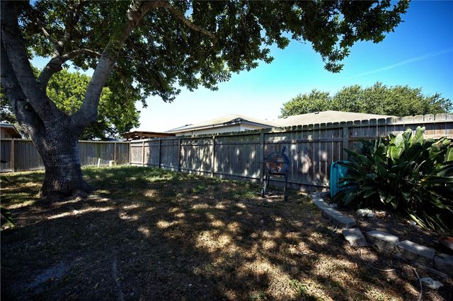 7701 Wolverine Dr, Corpus Christi, TX 78414