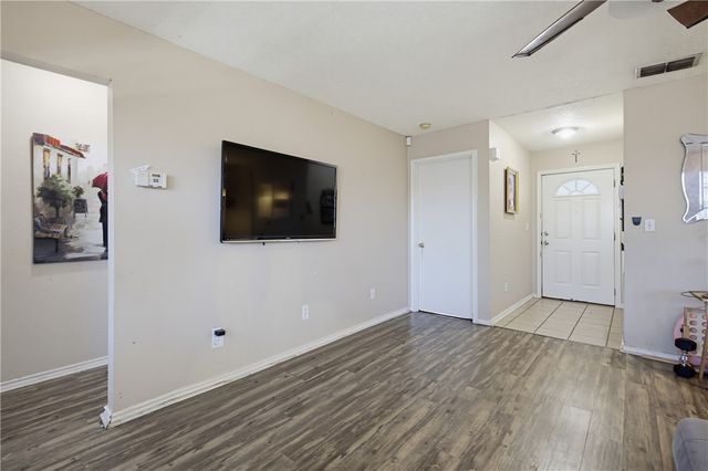 7701 Wolverine Dr, Corpus Christi, TX 78414