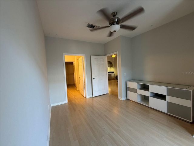 860 N ORANGE AVENUE 301, Orlando, FL 32801